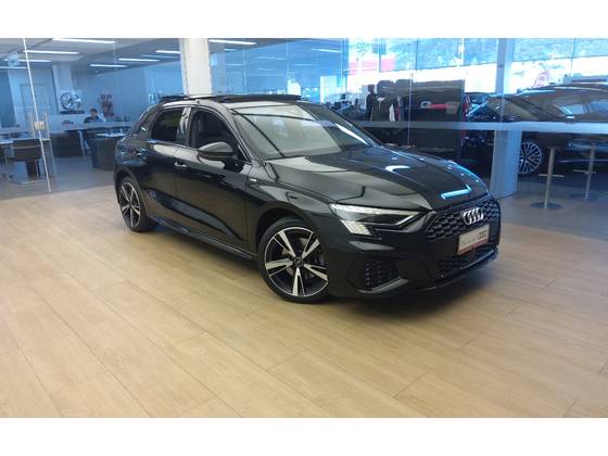 AUDI A3 2.0 40 TFSI MHEV SEDAN PERFORMANCE BLACK S-TRONIC
